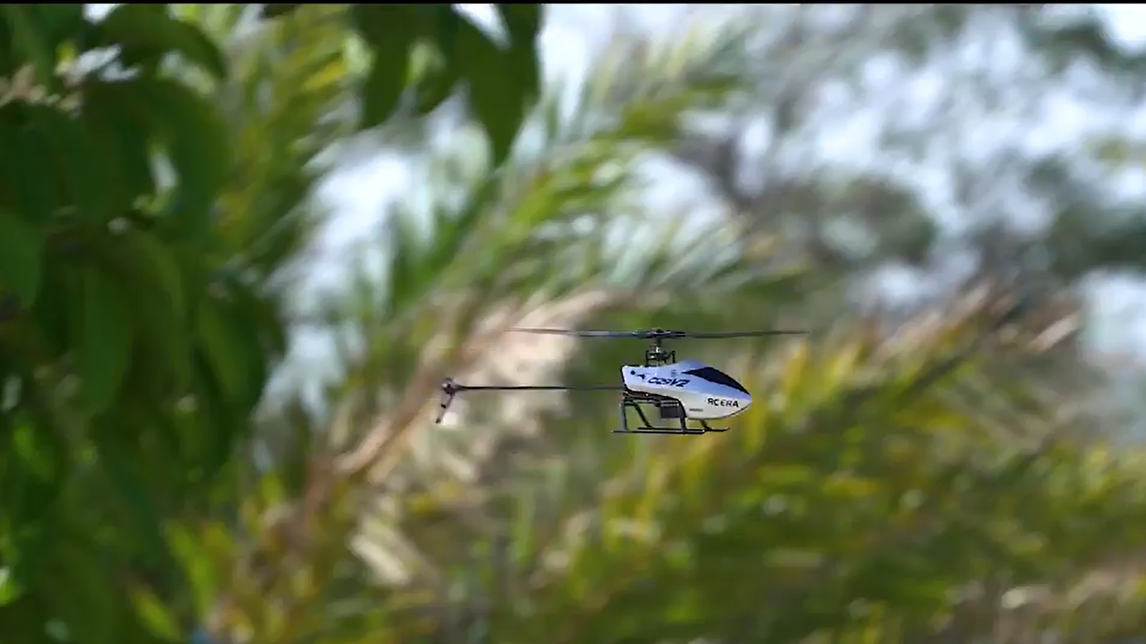 Amazon.com: GoolRC C129 V2 RC Helicopter, 4 Channel Remote Control
